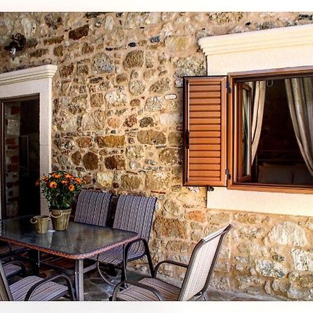 M&M Stone-Village House-Family-Vintage Λίνδος Εξωτερικό φωτογραφία